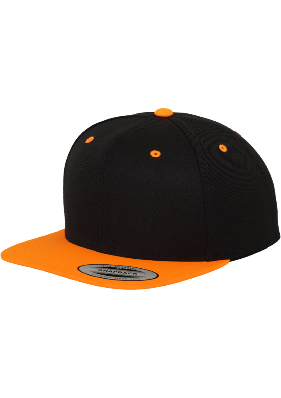 Classic Snapback 2-Tone