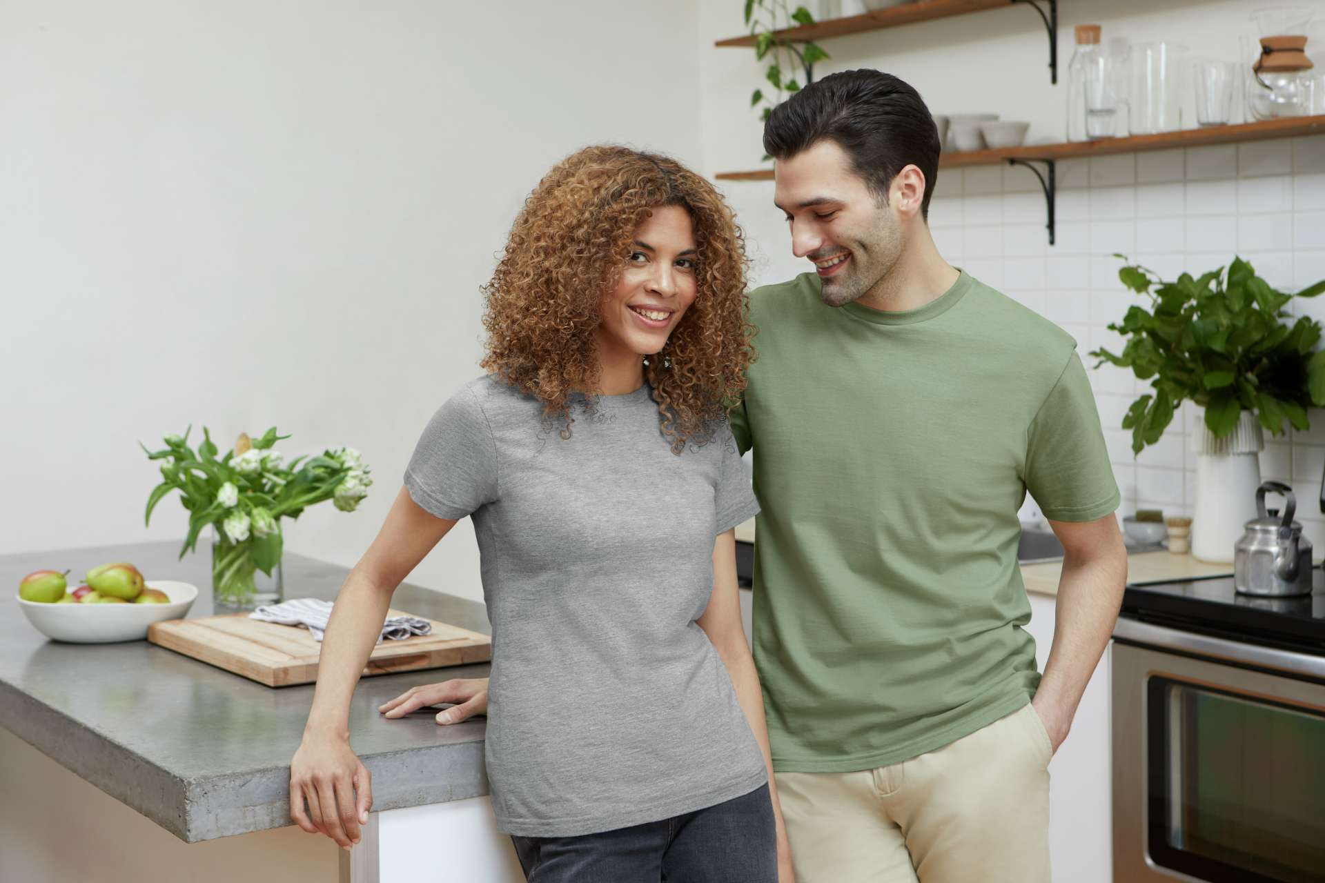 SOFTSTYLE® MIDWEIGHT WOMEN'S T-SHIRT