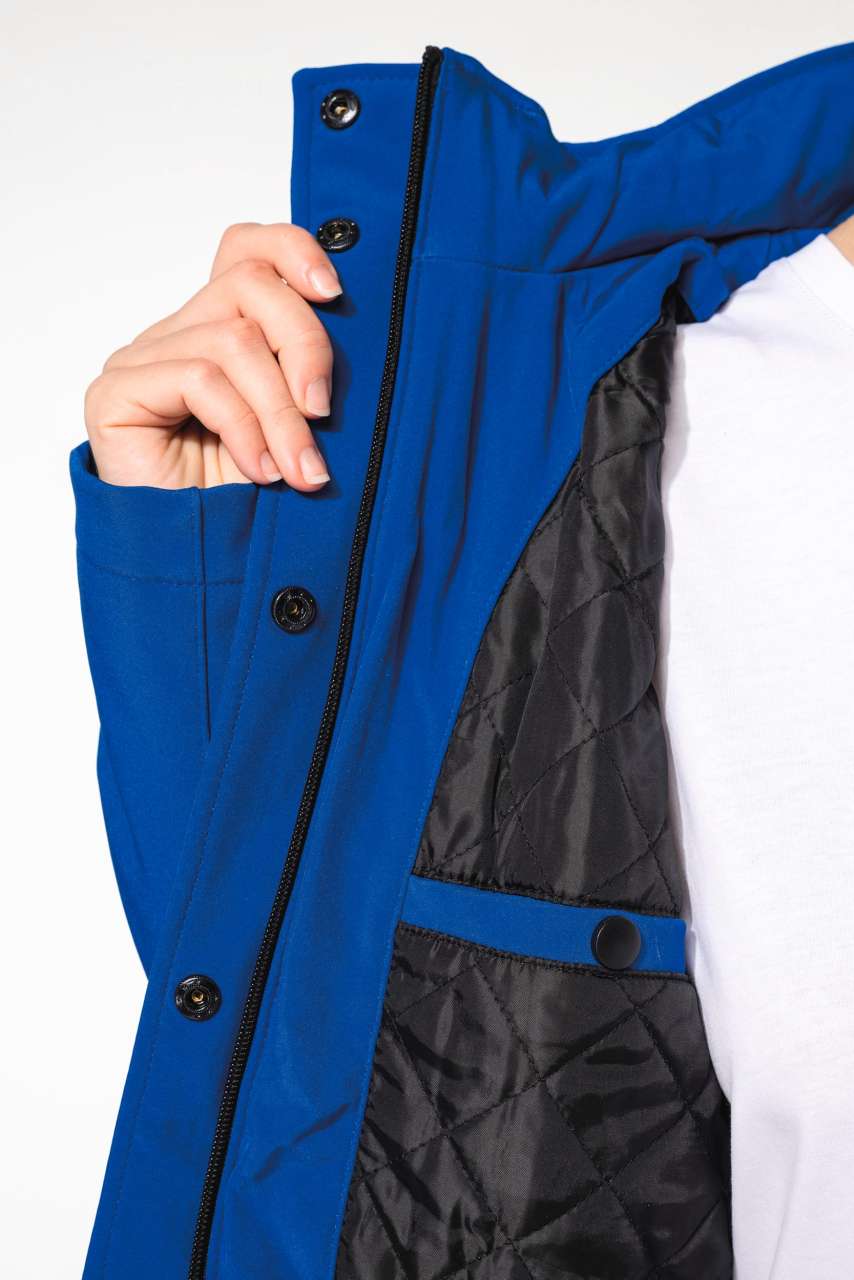 NŐI KAPUCNIS SOFTSHELL BÉLELT PARKA