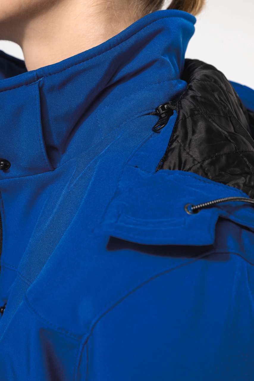 NŐI KAPUCNIS SOFTSHELL BÉLELT PARKA