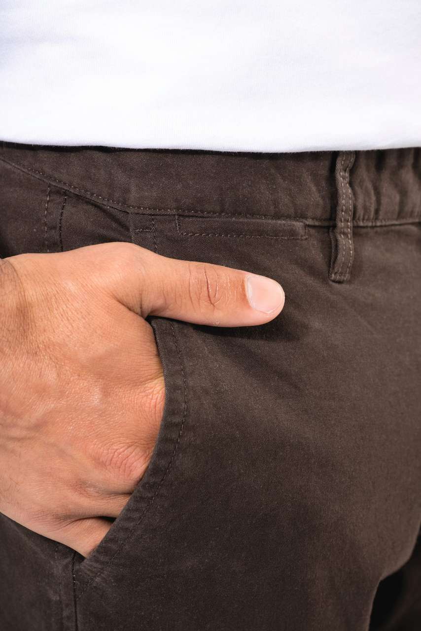 MEN'S CHINO TROUSERS