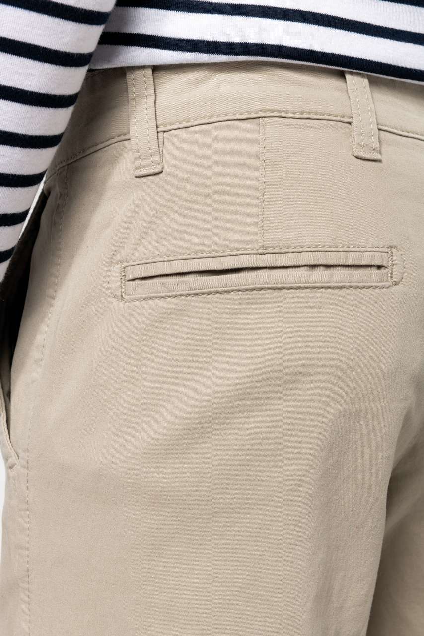 MEN'S CHINO TROUSERS