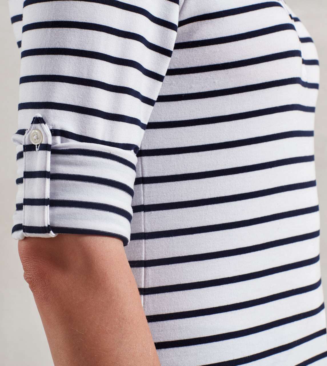 NŐI FELHAJTOTT UJJÚ PÓLÓ