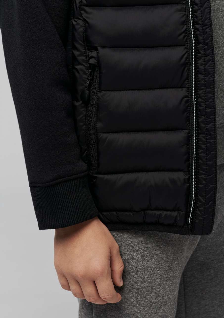 GYEREK KAPUCNIS MELLÉNY